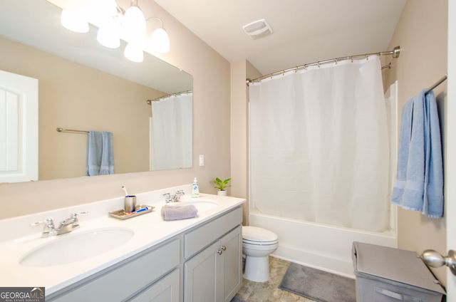 429 Valley View Circle, Dallas, GA 30132