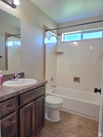 5058 W 5300 S, Hooper, UT 84315