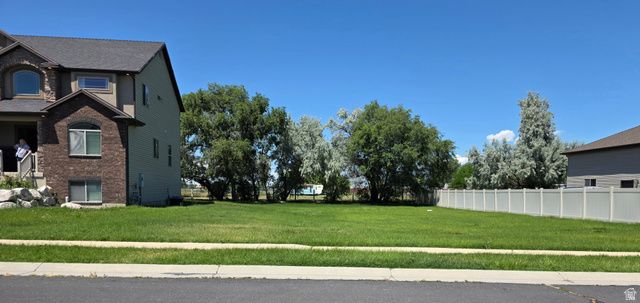 5058 W 5300 S, Hooper, UT 84315