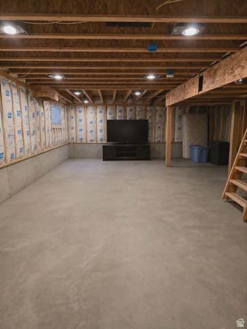 5058 W 5300 S, Hooper, UT 84315