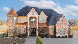3410 Oak Hill Trl, Longview, TX 75605