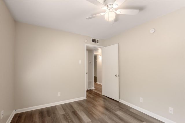 818 University Avenue 6, Huntsville, TX 77320