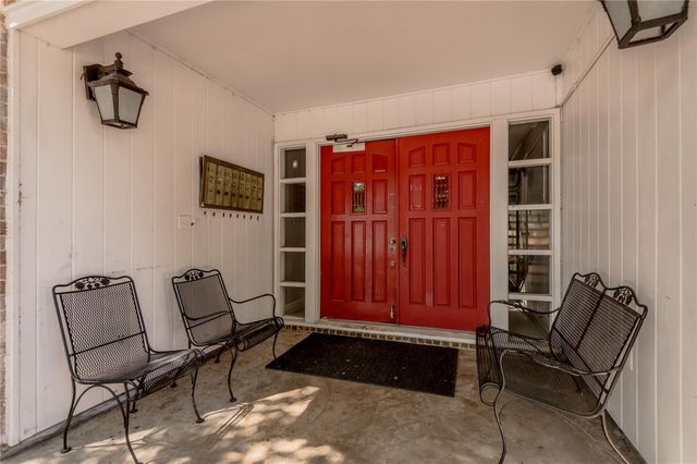 818 University Avenue 6, Huntsville, TX 77320