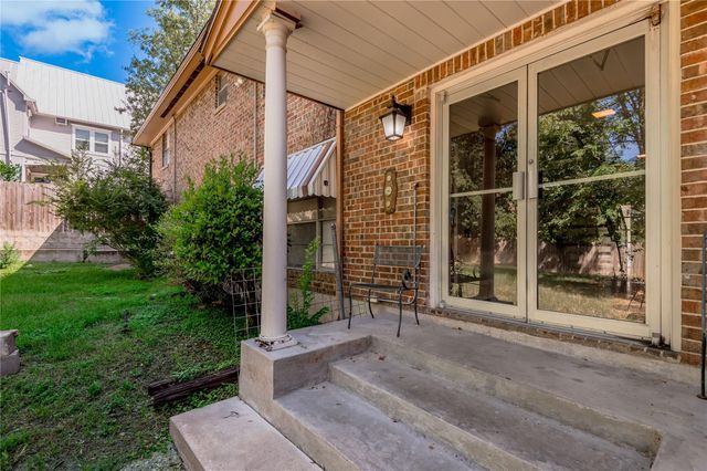 818 University Avenue 6, Huntsville, TX 77320