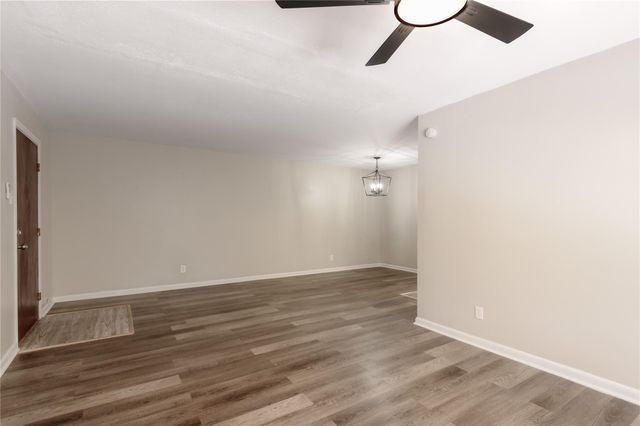 818 University Avenue 6, Huntsville, TX 77320