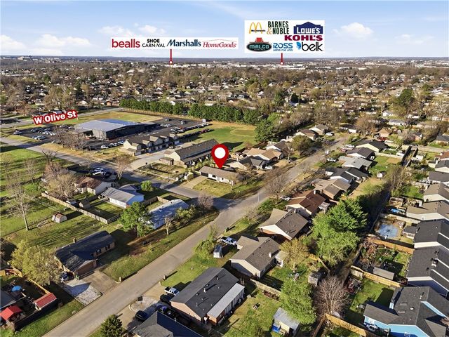 812 N 28th Street, Rogers, AR 72756