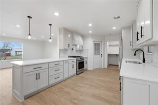 812 N 28th Street, Rogers, AR 72756