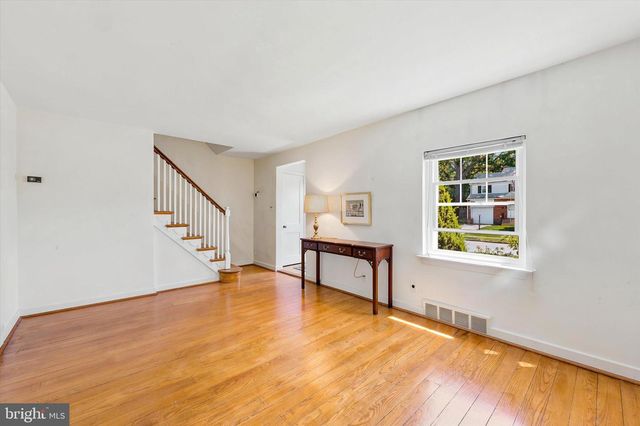 114 RAMBLING WAY, Springfield, PA 19064