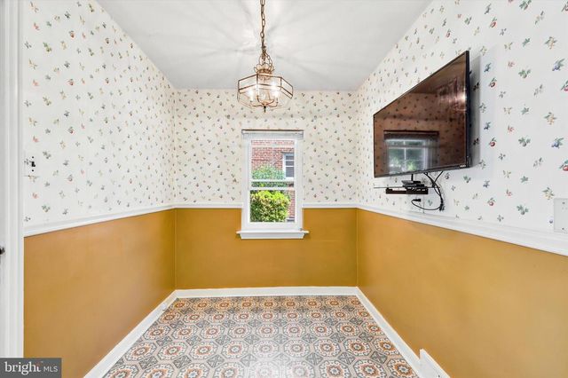 114 RAMBLING WAY, Springfield, PA 19064