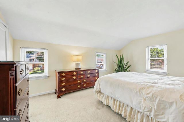 114 RAMBLING WAY, Springfield, PA 19064