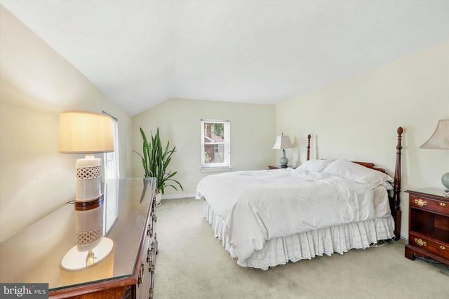 114 RAMBLING WAY, Springfield, PA 19064