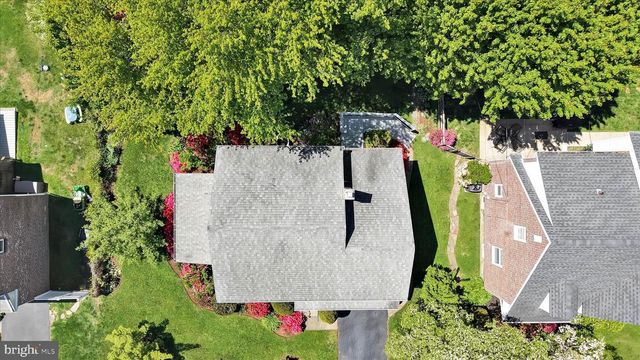 114 RAMBLING WAY, Springfield, PA 19064