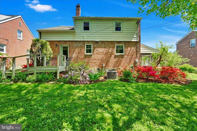 114 RAMBLING WAY, Springfield, PA 19064