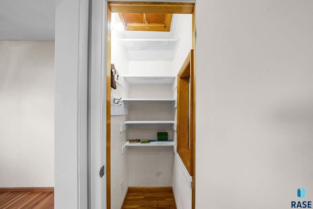 924 N Summit Ave Avenue, Madison, SD 57042