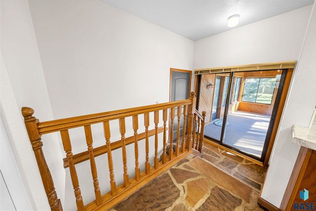 924 N Summit Ave Avenue, Madison, SD 57042