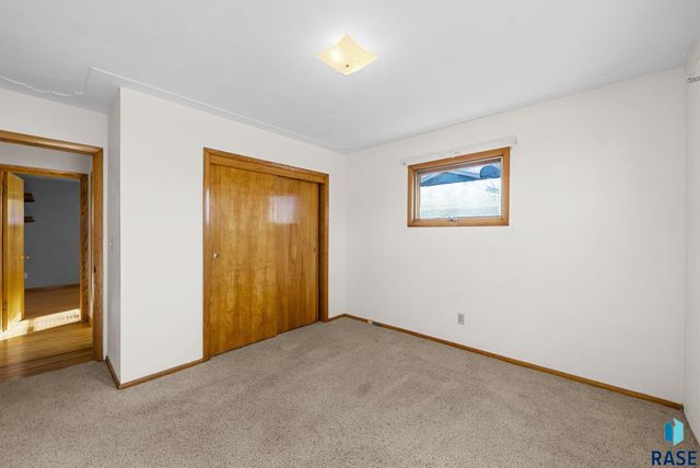924 N Summit Ave Avenue, Madison, SD 57042