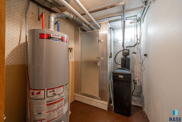 924 N Summit Ave Avenue, Madison, SD 57042