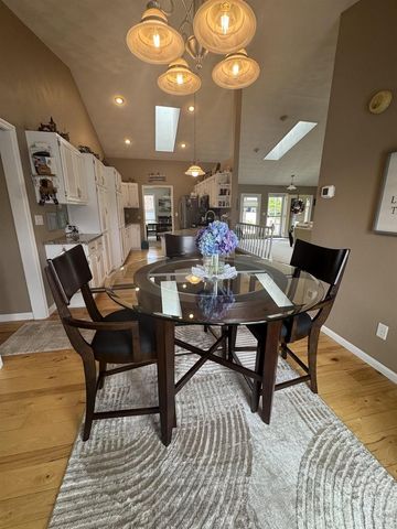 847 Cambridge Drive, Janesville, WI 53548