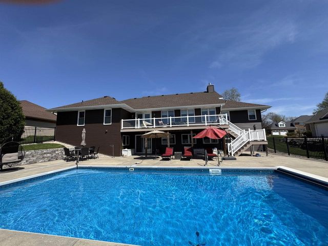 847 Cambridge Drive, Janesville, WI 53548