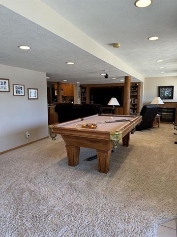 847 Cambridge Drive, Janesville, WI 53548