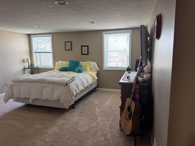 847 Cambridge Drive, Janesville, WI 53548