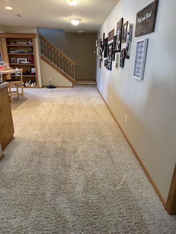 847 Cambridge Drive, Janesville, WI 53548