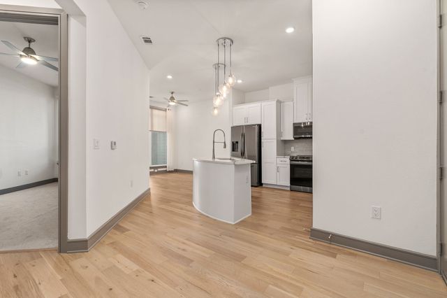 2700 Old Denton Road 2268, Carrollton, TX 75007