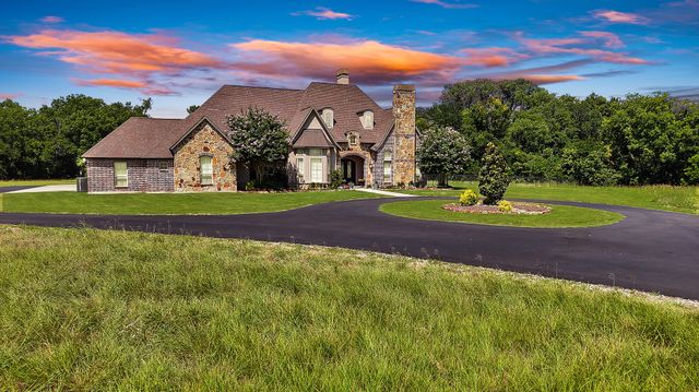 3875 Fm 121, Van Alstyne, TX 75495
