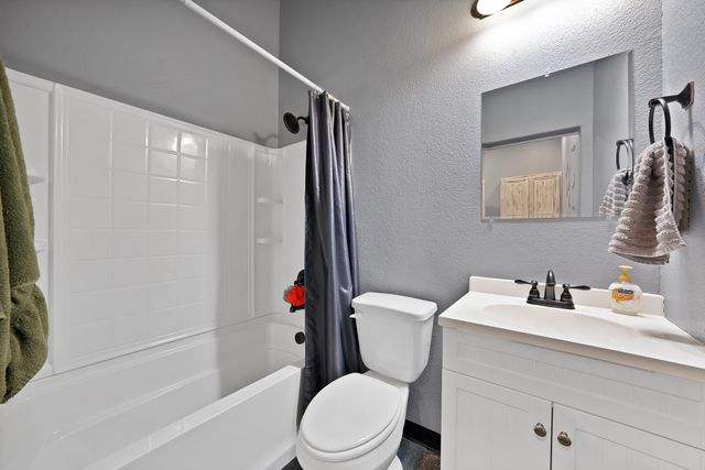 3875 Fm 121, Van Alstyne, TX 75495