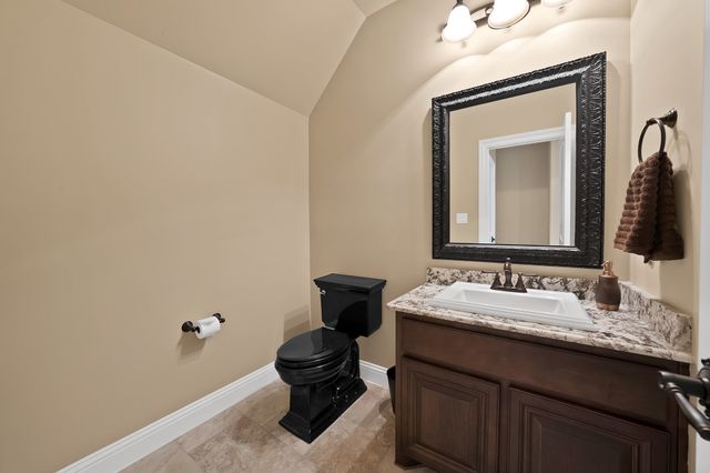 3875 Fm 121, Van Alstyne, TX 75495