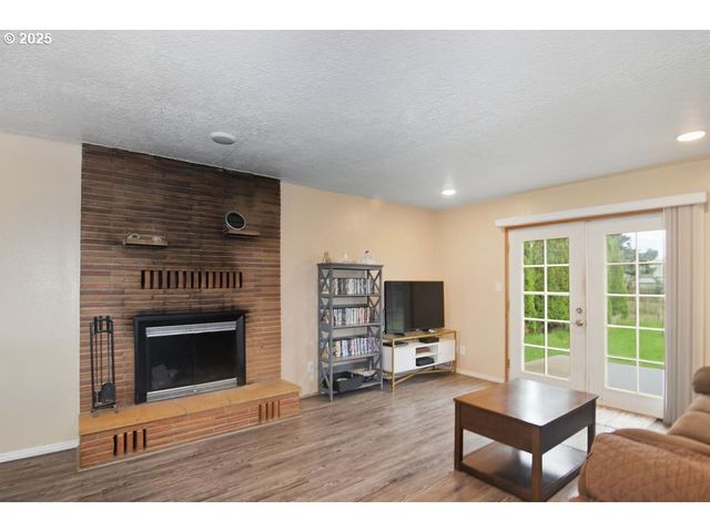 2245 36TH Ave, Longview, WA 98632