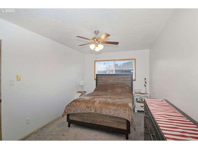 2245 36TH Ave, Longview, WA 98632