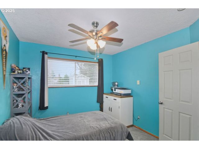 2245 36TH Ave, Longview, WA 98632