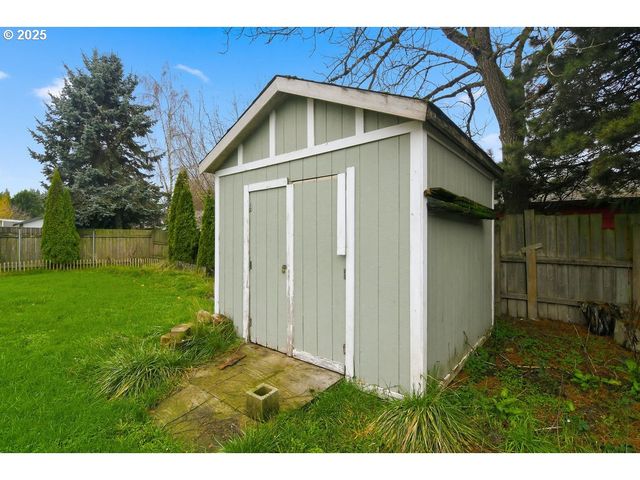 2245 36TH Ave, Longview, WA 98632