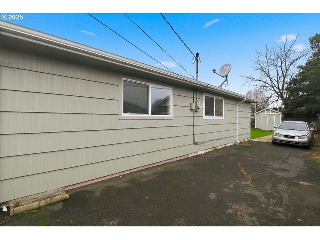 2245 36TH Ave, Longview, WA 98632