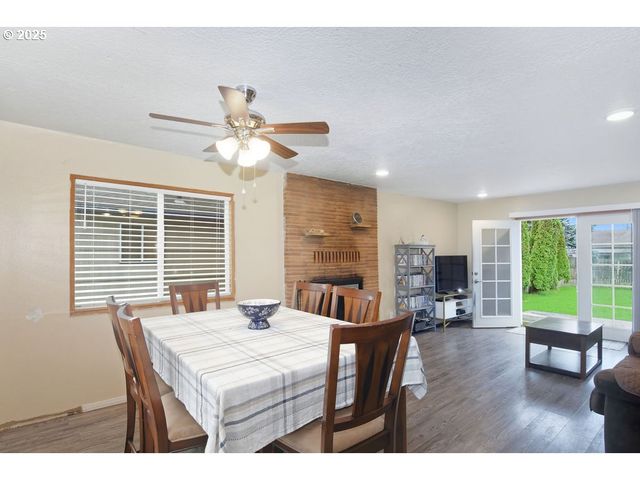 2245 36TH Ave, Longview, WA 98632