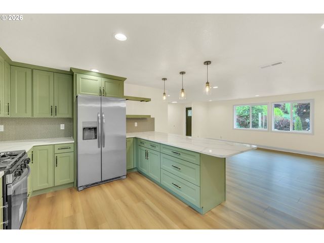 9575 Sw 92ND Ave, Portland, OR 97223