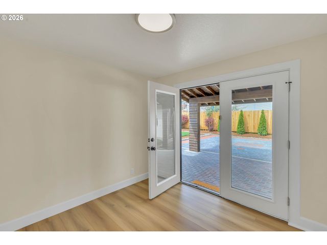 9575 Sw 92ND Ave, Portland, OR 97223