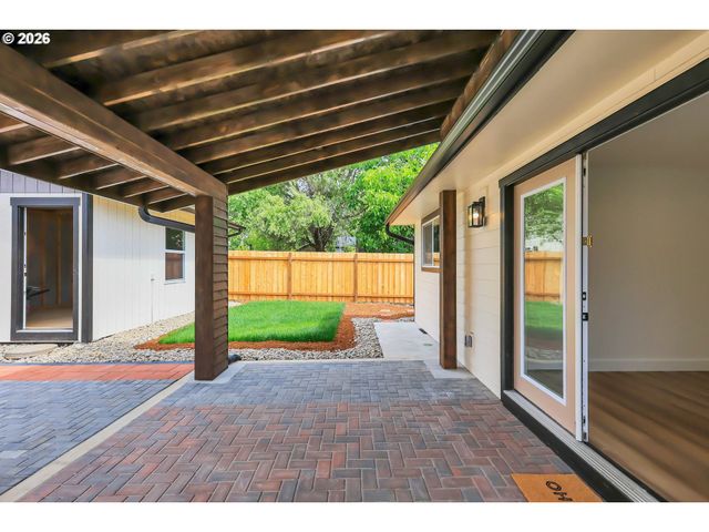 9575 Sw 92ND Ave, Portland, OR 97223