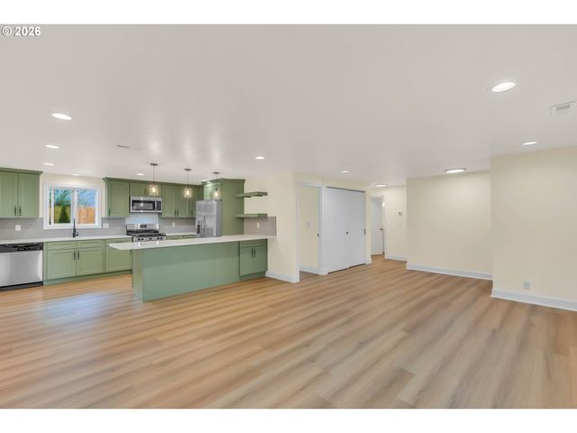 9575 Sw 92ND Ave, Portland, OR 97223