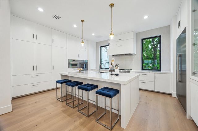 2309 Driscoll B, Houston, TX 77019