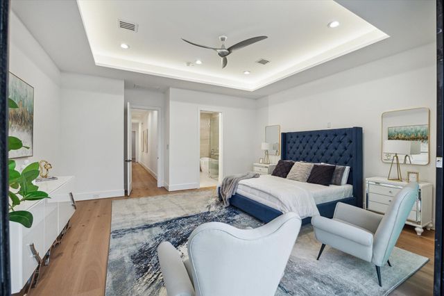 2309 Driscoll B, Houston, TX 77019