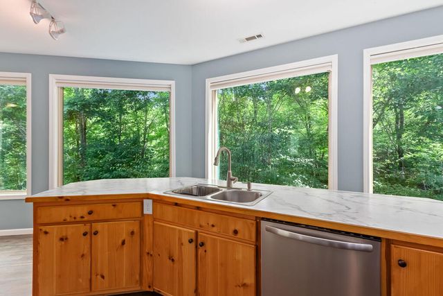 275 Peachtree Mtn. Est., Murphy, NC 28906