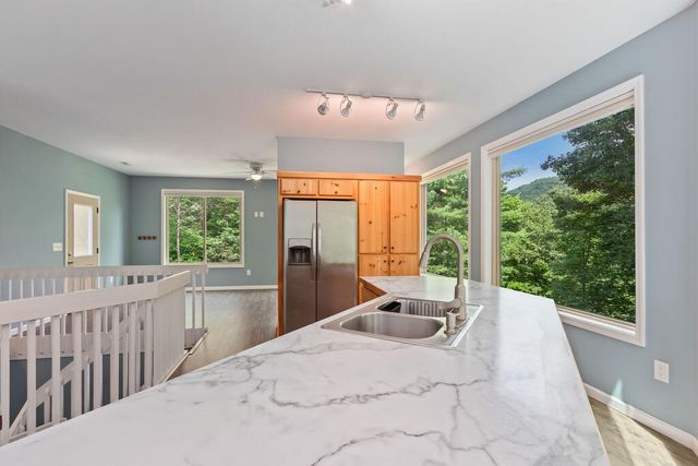 275 Peachtree Mtn. Est., Murphy, NC 28906