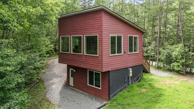 275 Peachtree Mtn. Est., Murphy, NC 28906