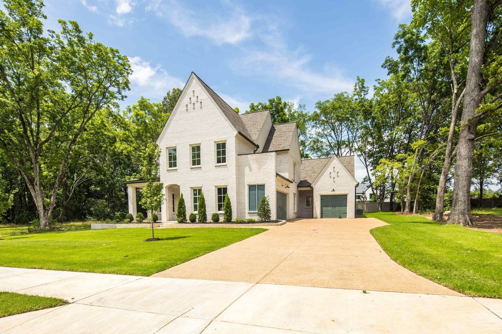 9172 CHEATHAM LN, Germantown, TN 38138