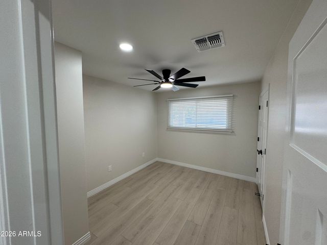 18212 N 43rd Place, Phoenix, AZ 85032