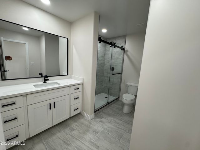 18212 N 43rd Place, Phoenix, AZ 85032