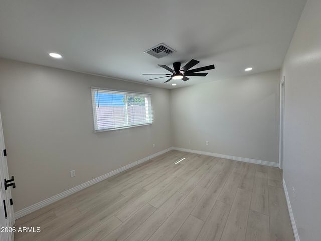 18212 N 43rd Place, Phoenix, AZ 85032