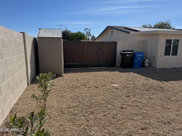18212 N 43rd Place, Phoenix, AZ 85032